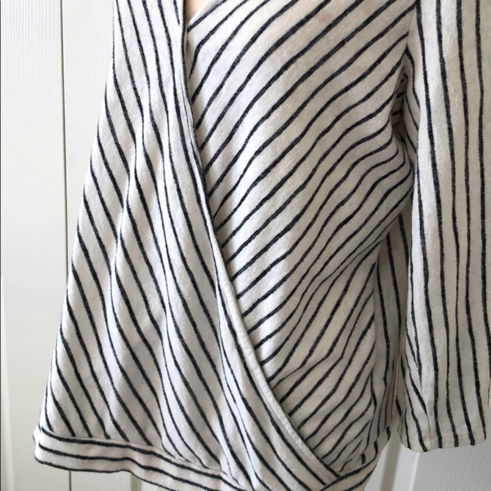 INC Women’s Wrap 3/4 Length Sleeve Top Large - Picture 3 of 12